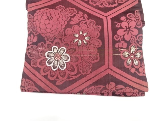  アンティーク　亀甲に牡丹・菊模様織り出し名古屋帯（着用可）